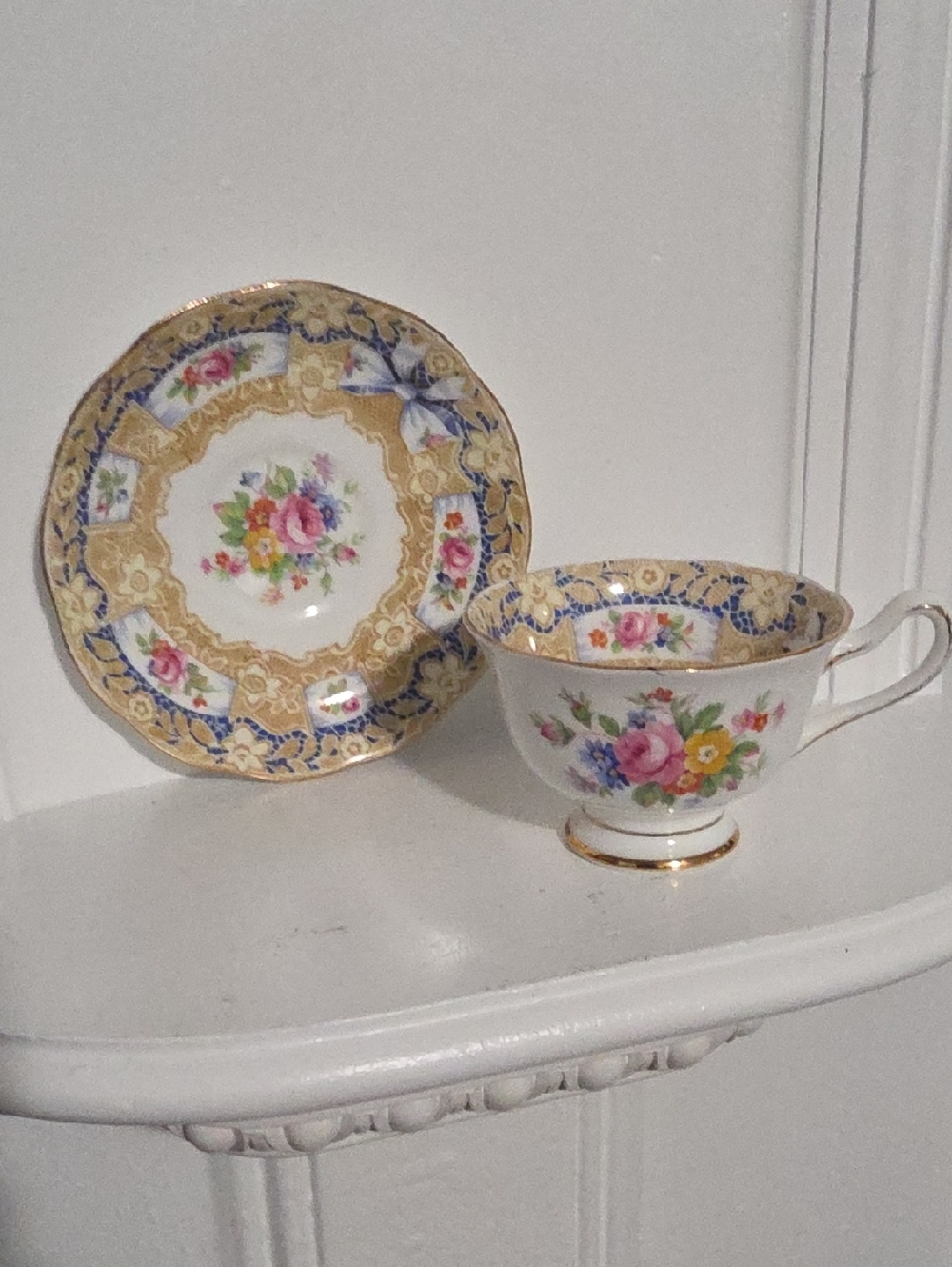  vintage Royal Albert Valentine teacup and saucer set, England Collectable
